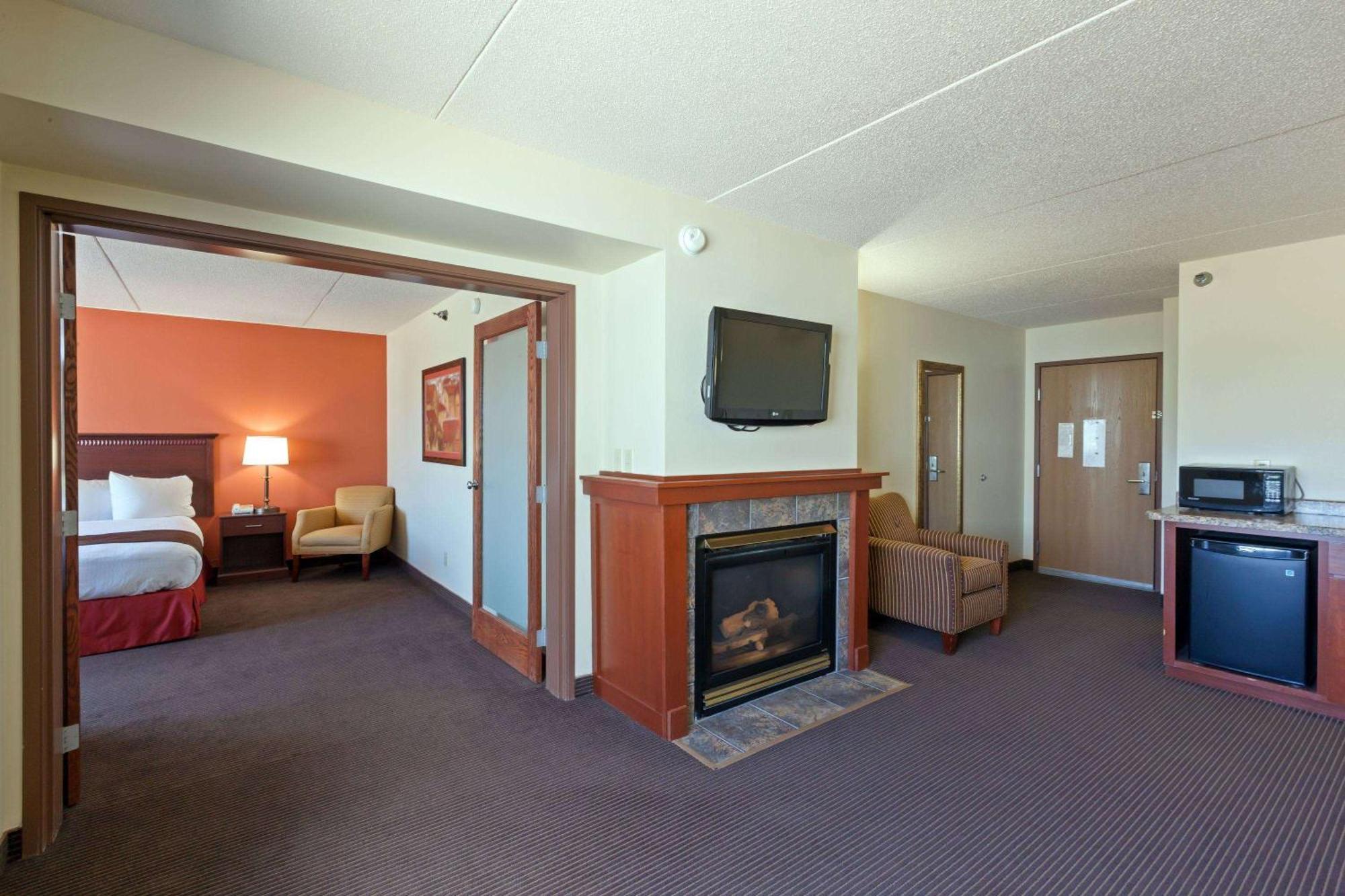 Americinn By Wyndham Valley City Conference Center Extérieur photo