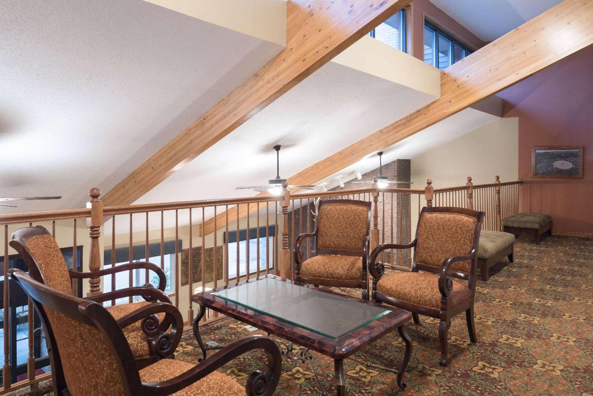 Americinn By Wyndham Valley City Conference Center Extérieur photo