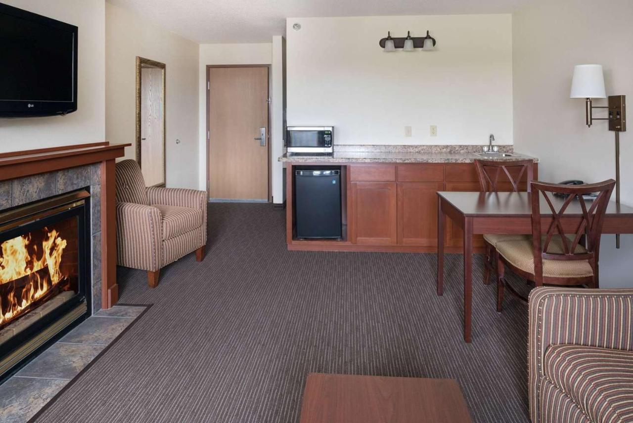 Americinn By Wyndham Valley City Conference Center Extérieur photo
